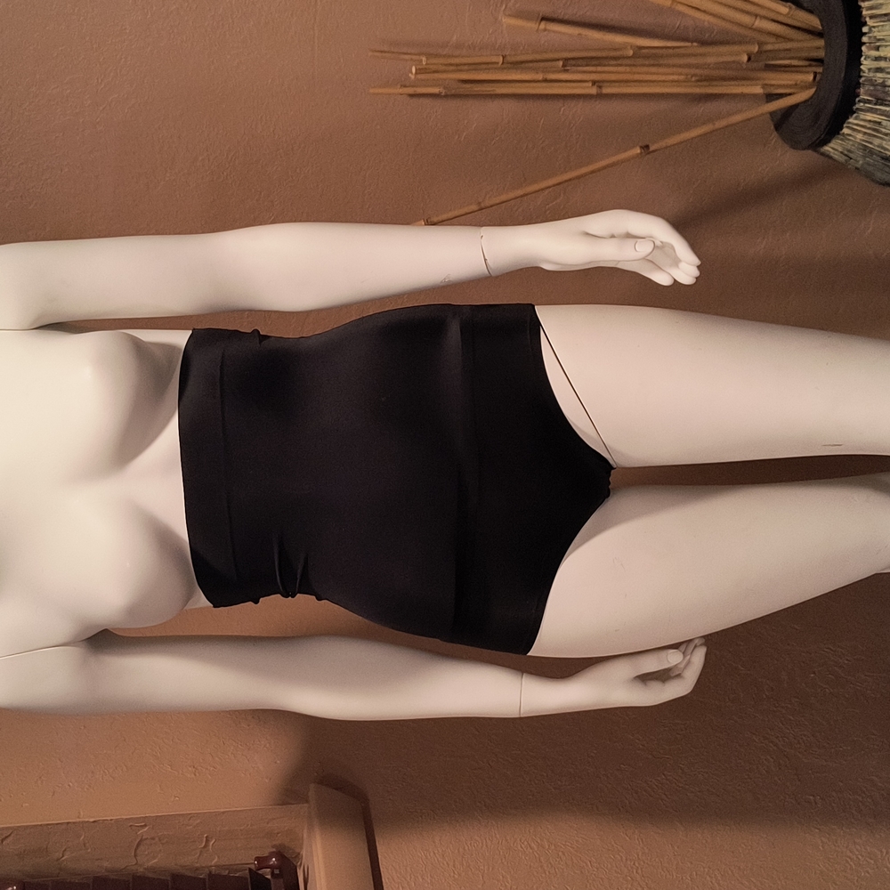 NWOT Seamless Shaper